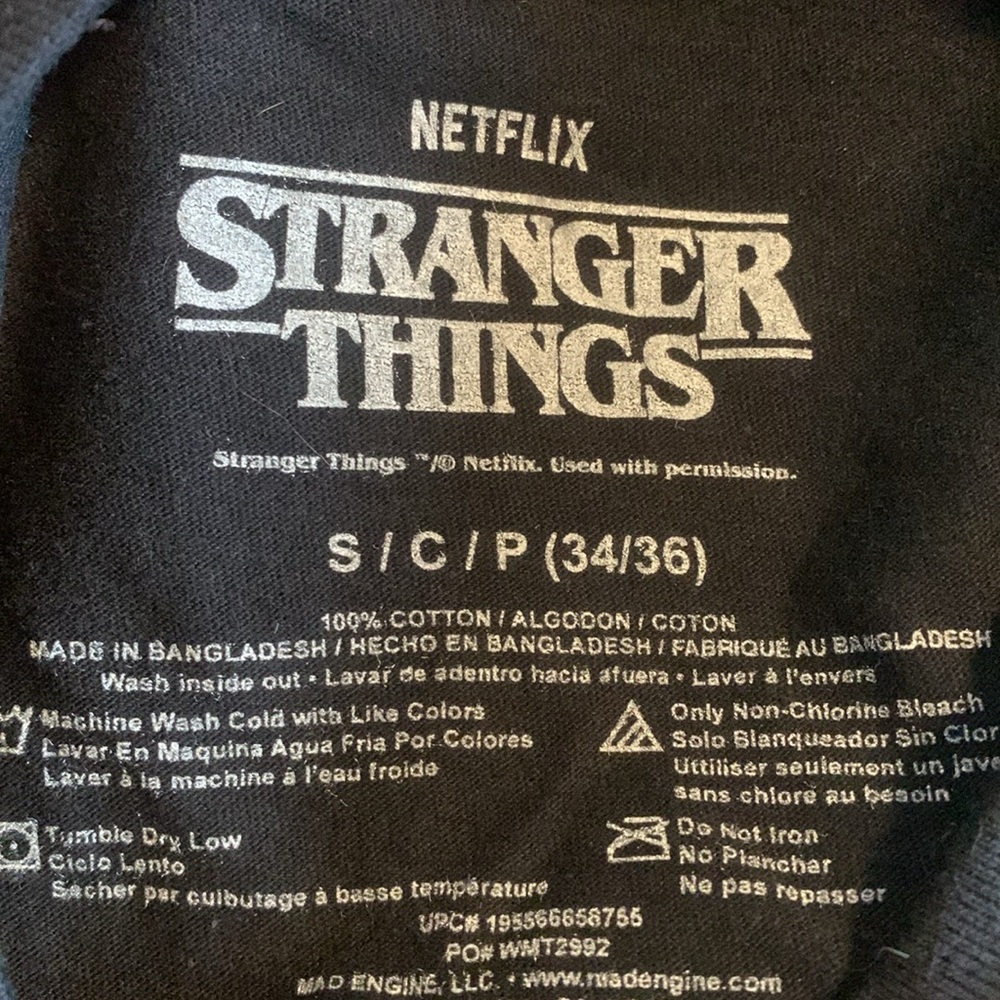 NWT Stranger Things Netflix Black Cotton Short Sleeve Tee Unisex Size Small - Picture 2 of 8